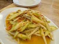 Local Flavours, No Frills: Porpran Larb Phed Roi Et at Huai Khwang