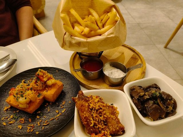 葵芳廣場靚靚CAFE《ROSIE》