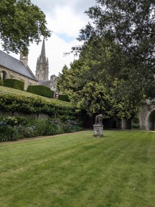 Josselin Castle Travel Guide｜Explore the Fairytale Castle of Brittany
