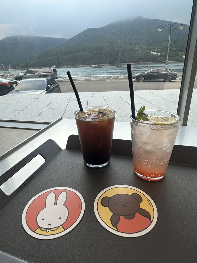 귀여운 미피캐릭터로 가득한 ‘거제 미피카페’ 🐰🩷