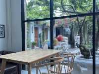 พัทลุงเมริเดียนโฮเต็ล & บ้านเพิง คาเฟ่