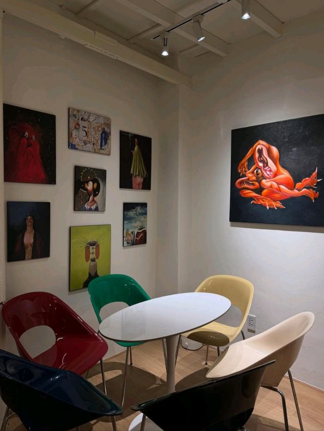 MICHE OUS Café