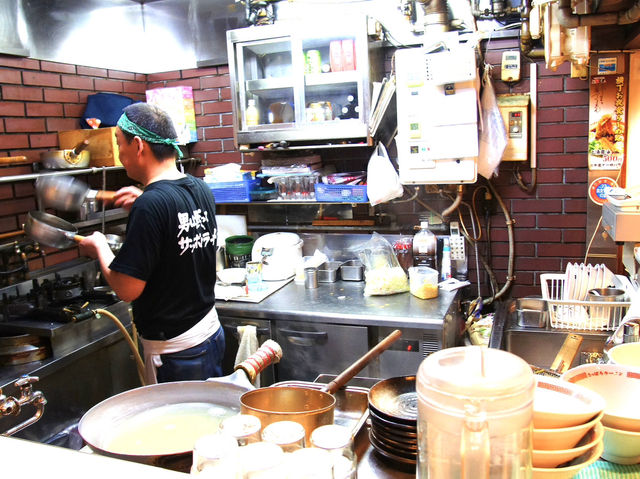 🍜 Slurping Like a Local at Ramen Yokocho Sapporo