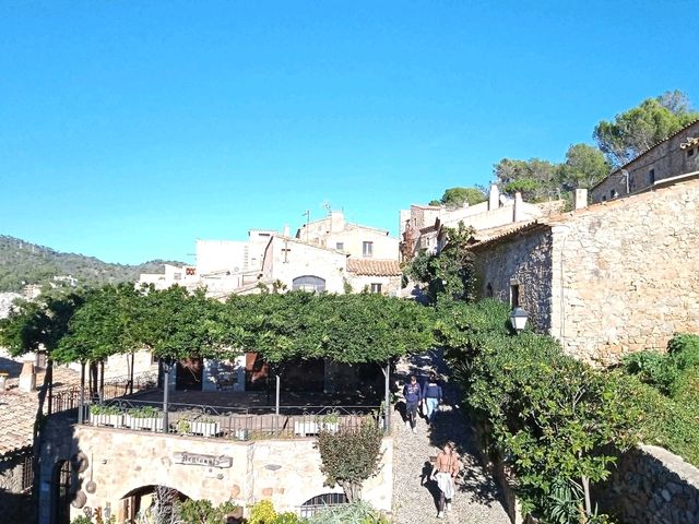 Tossa de Mar is a relaxing town near Barcelona 