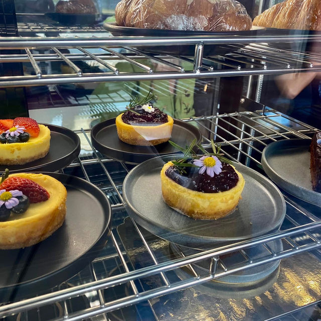 LAMA Cafe | คาเฟ่มินิมัลเท่ ๆ ย่านละไม 