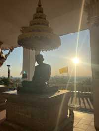 สายมูห้ามพลาด! วัดสวย วิวสุดปังบนยอดเขาสะแกกรัง 🌄