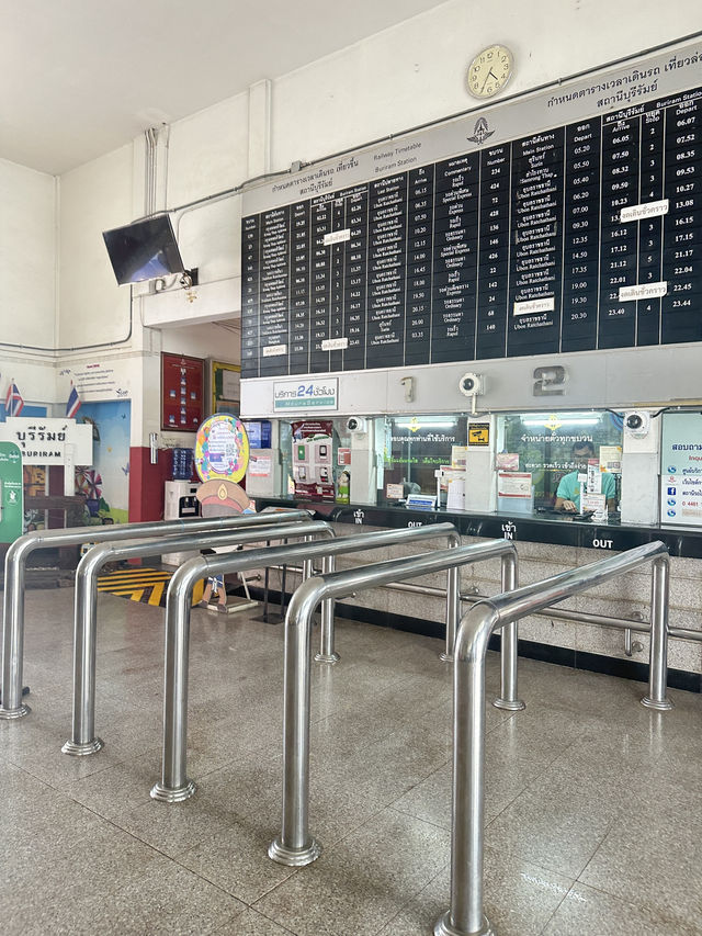 🚞 พาเที่ยวสถานีรถไฟบุรีรัมย์