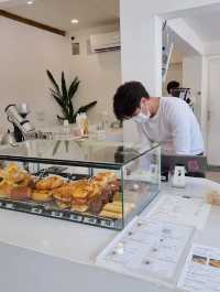 ☁️ Yelloo Café – คาเฟ่เล็ก ๆ ที่เบาเหมือนหายใจลึก