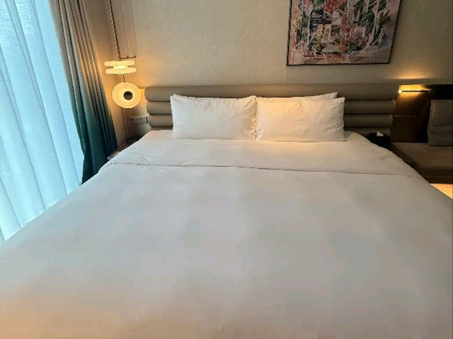 Singapore’s Most Stylish Stay – Inside the Bold World of Mondrian Singapore Duxton