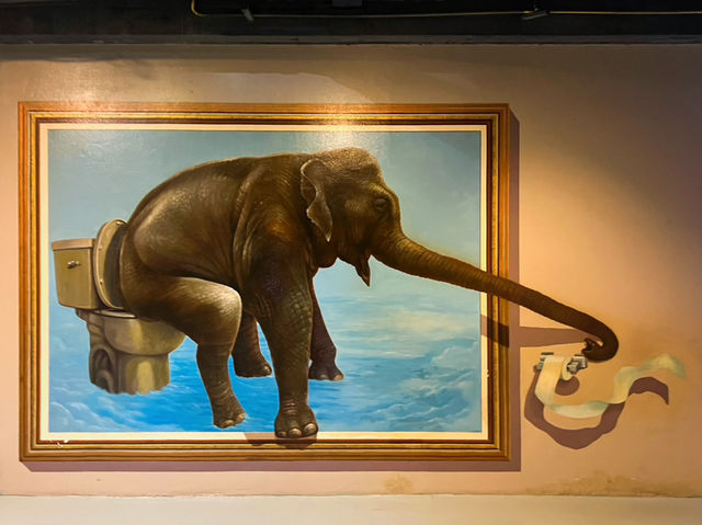 Art in Paradise