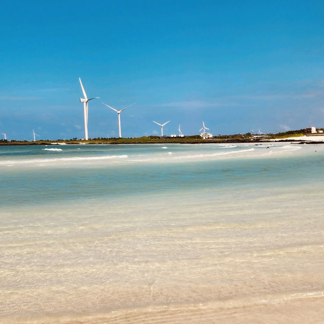 The Ultimate Family-Friendly Beach with Calm, Shallow Seas