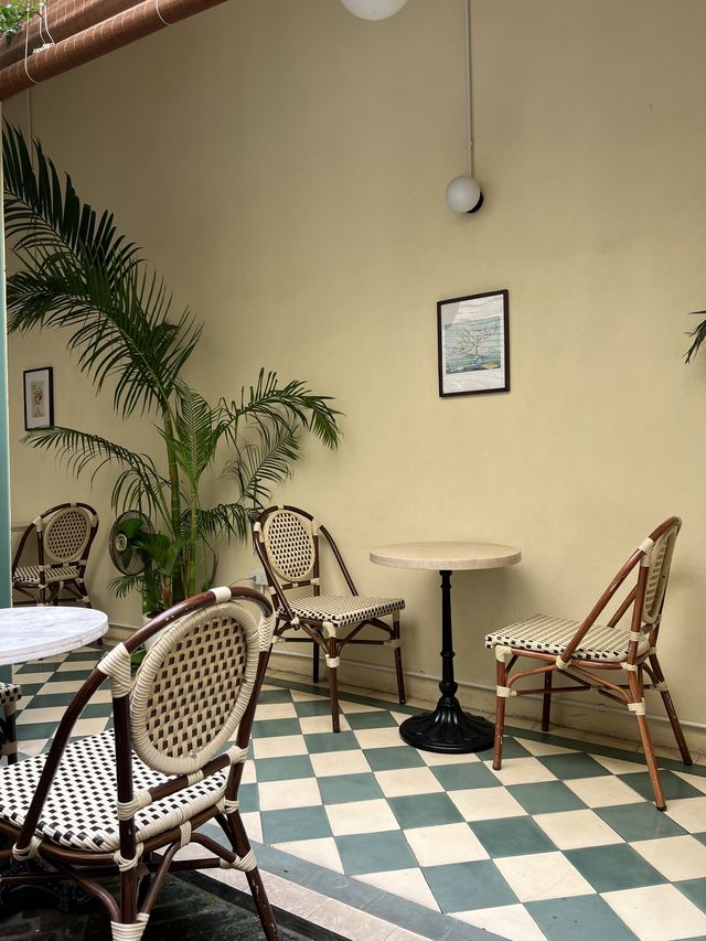 No. 1986 Coffee – Phan Boi Chau branch in Hai Phong