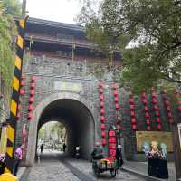 🏮 Wandering Through Hangzhou’s Time-Honored Streets: 河坊街 & 南宋御街