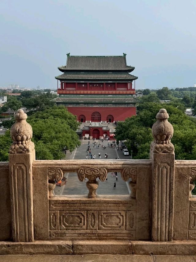 Chill Walks and Epic Views at Jingshan Park