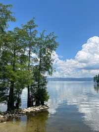 Erhai Dreams: A Mirror of Heaven in Yunnan