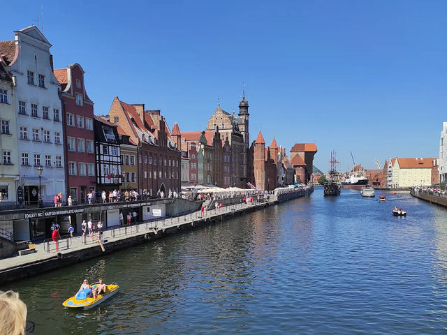 【グダンスクの心を歩く】ドゥーガ通り🌈🏘️ 【グダンスクの心を歩く】ドゥーガ通り🌈🏘️