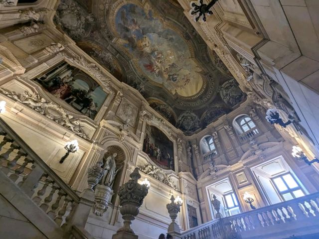 Experiencing the Regal Splendor of the Royal Palace of Turin Experiencing the Regal Splendor of the Royal Palace of Turin
