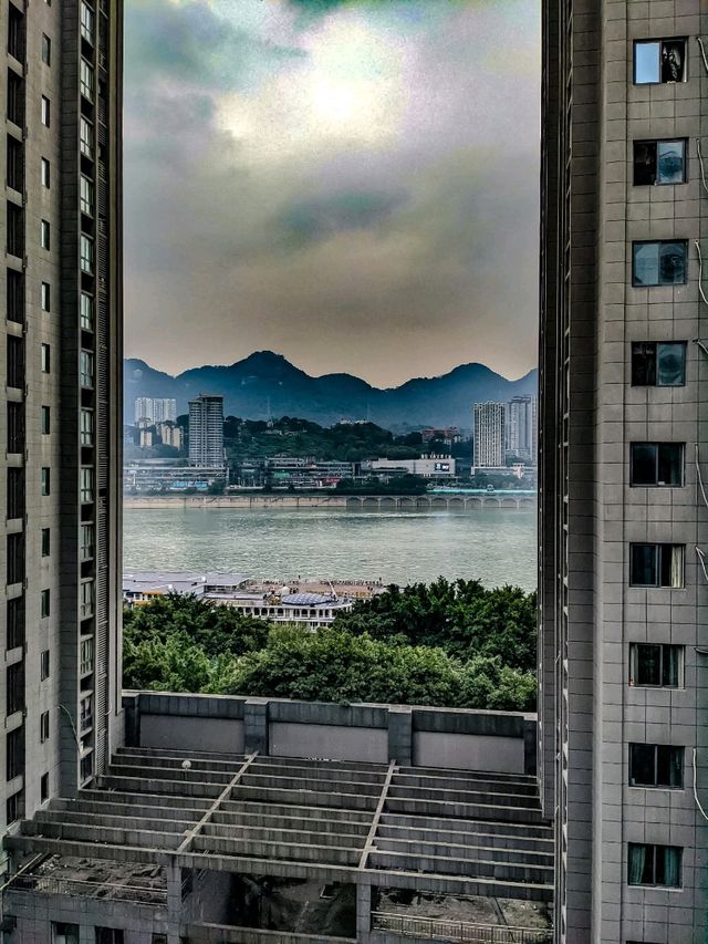 Wandering Through Baixiang Street’s Local Charm