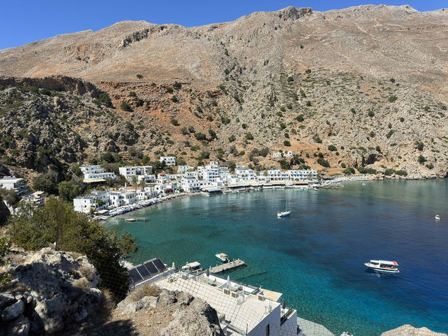 Stunning viewpoint and ancient castle in Loutro