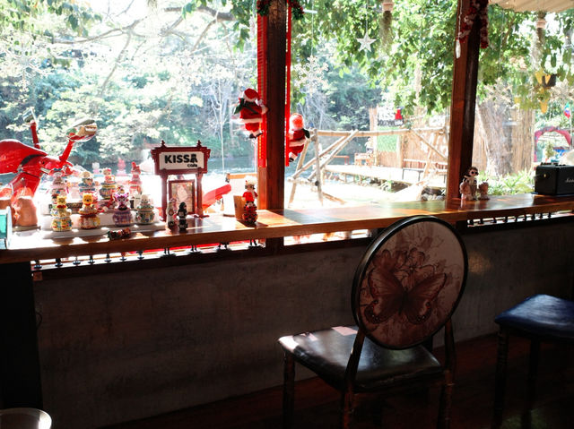 Kiss cafe