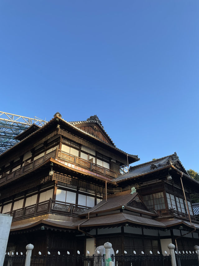 道後温泉の内部見学ツアーへ