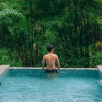 นอนพูลวิลล่ากลางป่าที่เขาใหญ่ สูดโอโซนแบบฉ่ำๆ 🌧️🍃