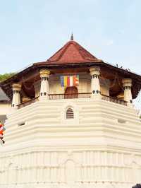 🇱🇰Sri Dalada Maligawa: Where the Sacred Tooth Relic Guards the Soul of Sri Lanka! 🙏