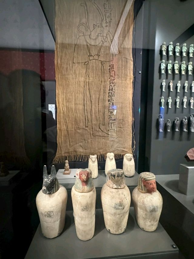 Pharaohs Unveiled🏺