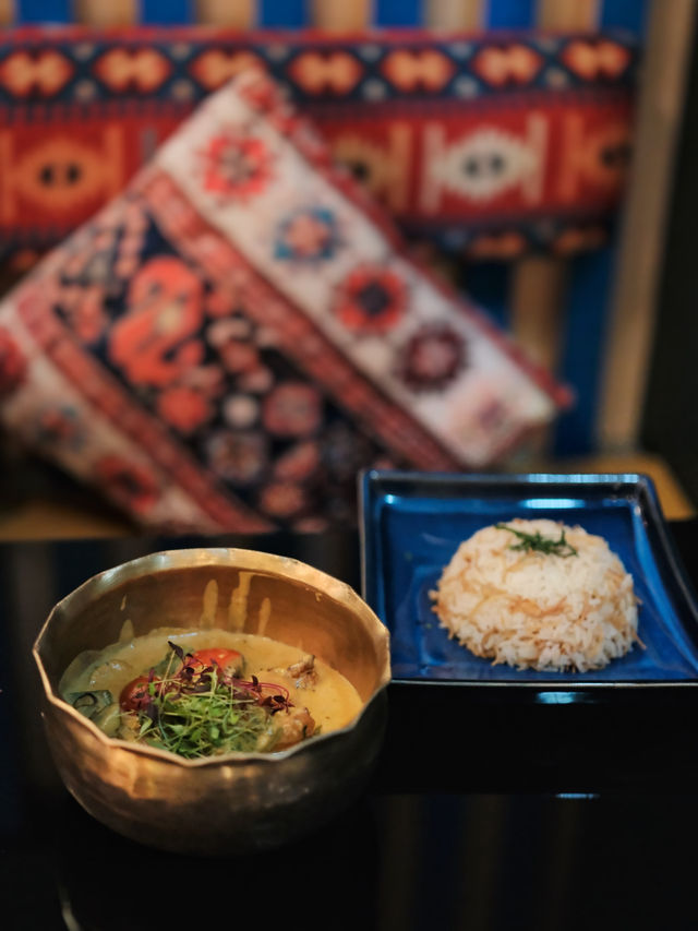 【尖沙咀的異國風情🇱🇧置身花海初嘗黎巴嫩菜】   【尖沙咀的異國風情🇱🇧置身花海初嘗黎巴嫩菜】