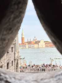 🇮🇹ヴェネツィアの光と影✨ドゥカーレ宮殿とため息橋の物語