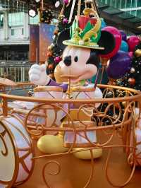 A Tapestry of Twilight and Tinsel