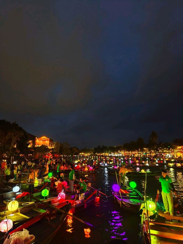 Hoi An Old Town, Coconut Boat & Morning Glory Restaurant