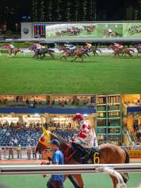 Happy Valley Racecourse - Superb restaurant in the atmosphere of Running Horse