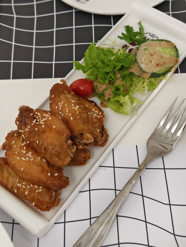 黑白畫cafe 黑白畫cafe