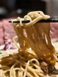 大阪過江龍牛骨白湯拉麵