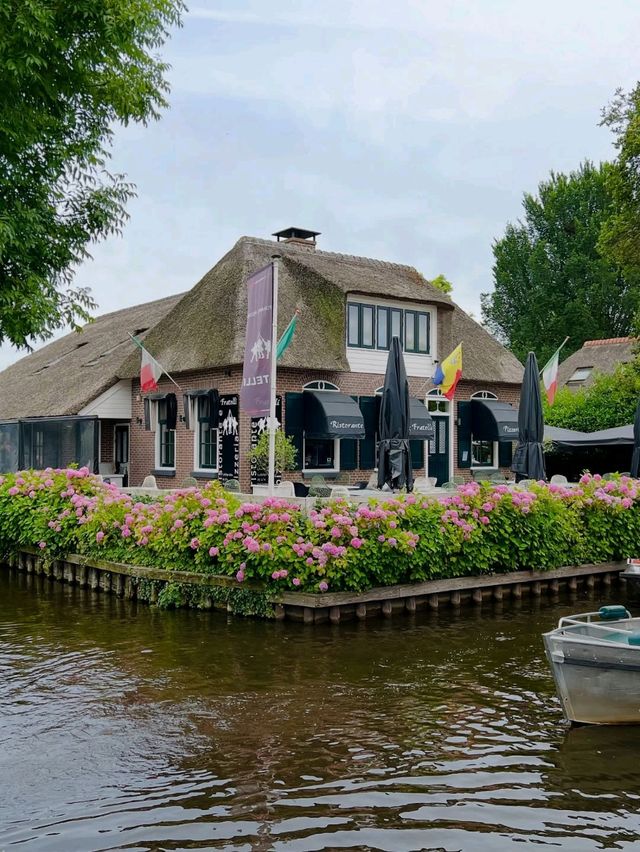 Giethoorn Village