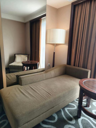 A Cozy Staycation & Business Trip at Swiss-Belcourt Serpong.