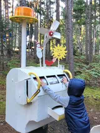 必訪的廢料場公園，內有超過 80 座創意十足的鐵雕