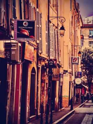 Rennes Half-Timbered Hype — World Cup on Place Sainte-Anne / Rue Saint-Michel Crêperie-Bars with Scr