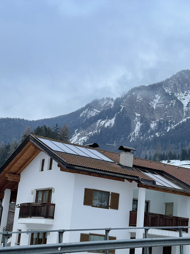 Val di Funes One-Day Itinerary - Visit the lonely isolated church