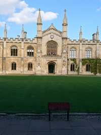 A Perfect Day in Cambridge: Views, Punting, and Scenic Walks 🚣‍♀️🏛️🌿