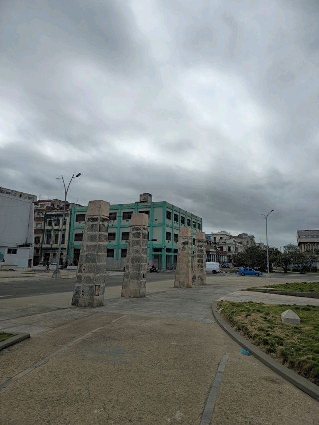 해외여행 쿠바 올드하바나의 광장 Parque Antonio Maceo