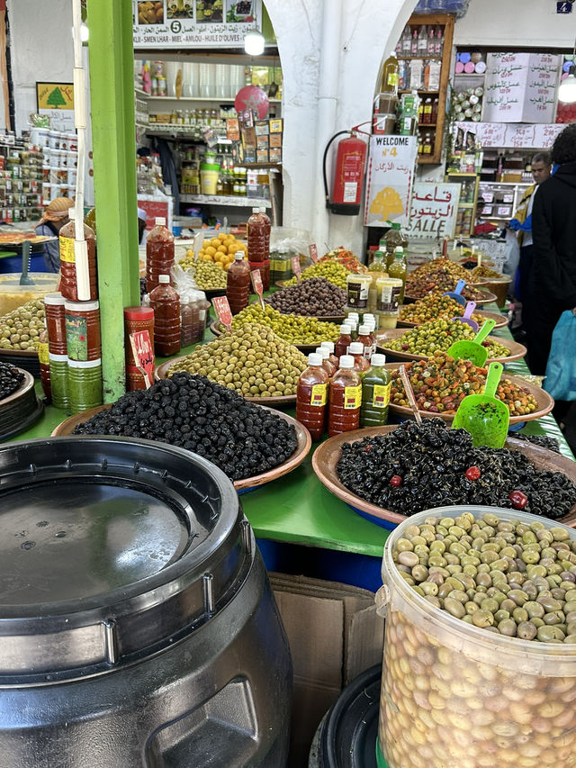 Casablanca is the financial and business centre of Morocco, combining a history with modern