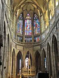 History, Hills, and Views – Prague Castle Day