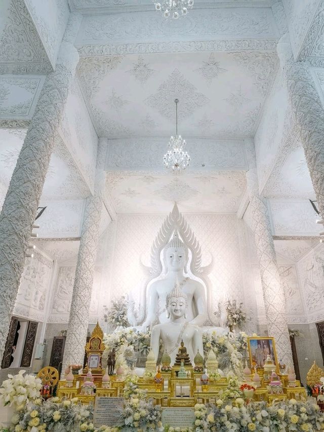 🛕 Wat Huay Pla Kang – Chiang Rai’s Towering Goddess of Mercy