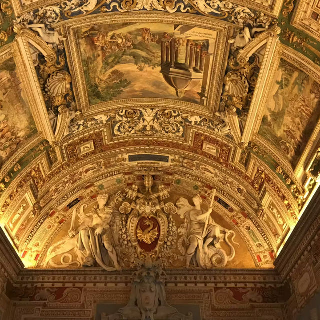 Vatican City🇻🇦A Divine Journey Through Art and History at the Vatican Museums! 🏛️✨