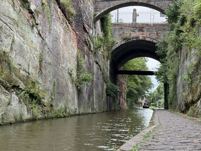 The canal network - a new way of seeing and exploring Chester! 