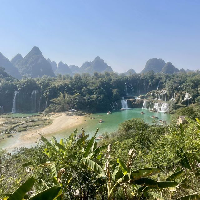 A Guide to Detian Waterfall, Guangxi