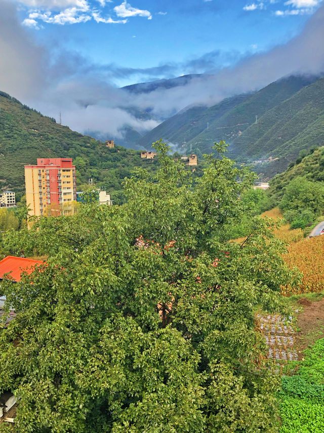 馬爾康本真村風景