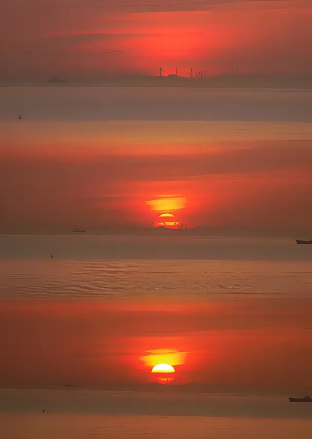 You must always get up early for the sunrise by the sea in Quanzhou at least once